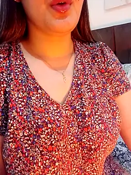 Snapshot of im_here- chatting on April 6, 2026, 3:35 pm im here- online show from April 6, 2026, 3:35 pm