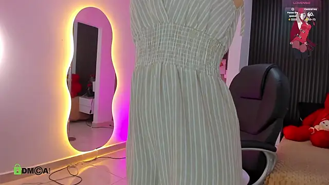 Snapshot of natasha__jackson chatting on February 5, 2026, 12:01 pm natasha jackson online show from February 5, 2026, 12:01 pm