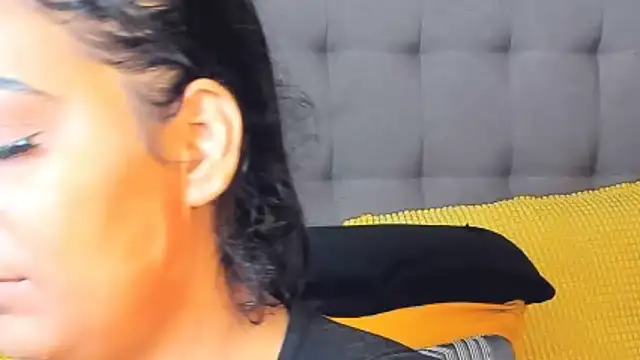 AmyCubes online show from February 20, 2026, 4:42 am