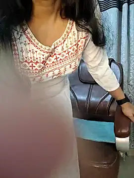 Rina777o online show from February 2, 2026, 6:07 pm