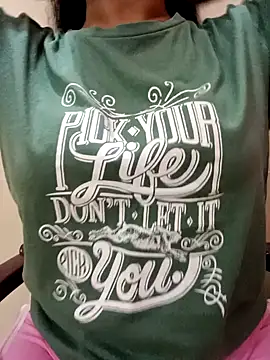 Snapshot of Rina777o chatting on March 12, 2025, 5:49 pm Rina777o online show from March 12, 2025, 5:49 pm