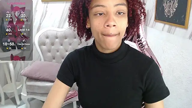 Snapshot of Violeth_b chatting on March 7, 2025, 12:45 pm Violeth b online show from March 7, 2025, 12:45 pm