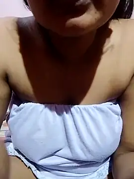 Snapshot of Diwya69 chatting on July 29, 2026, 7:57 pm Diwya69 online show from July 29, 2026, 7:57 pm