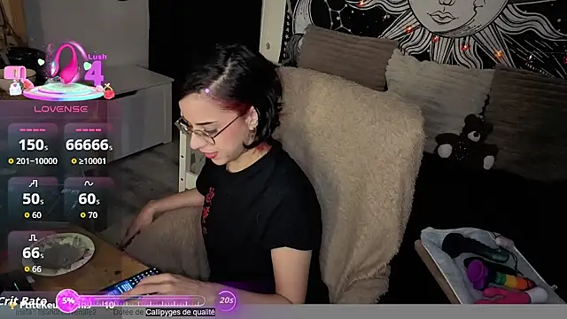 LisandreLaVenale online show from September 17, 2025, 10:12 pm