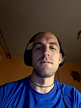 Snapshot of Kulokas chatting on September 13, 2025, 8:31 pm Kulokas online show from September 13, 2025, 8:31 pm