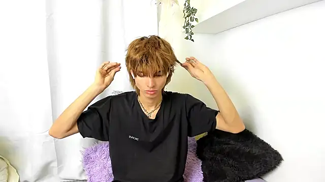 Snapshot of santy-kitty chatting on February 16, 2025, 10:11 pm santy-kitty online show from February 16, 2025, 10:11 pm