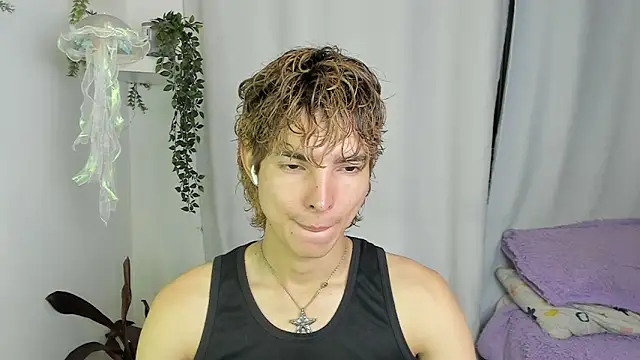 Snapshot of santy-kitty chatting on October 12, 2025, 1:18 am santy-kitty online show from October 12, 2025, 1:18 am