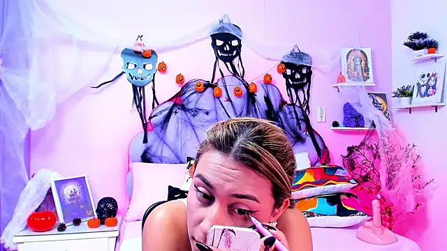 HannaPretthy online show from October 24, 2025, 11:31 am