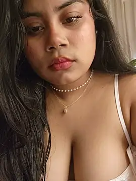 Snapshot of its_amesha chatting on February 14, 2025, 10:25 pm its amesha online show from February 14, 2025, 10:25 pm