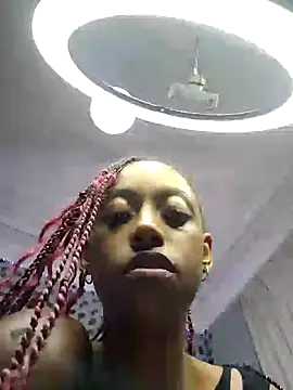 Snapshot of 02Boitybaby chatting on June 4, 2026, 6:45 pm 02Boitybaby online show from June 4, 2026, 6:45 pm