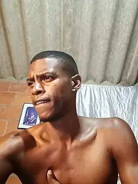 MAXIMO JHONS online show from February 2, 2026, 5:06 am