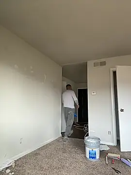 elamante03 online show from December 18, 2024, 2:49 pm