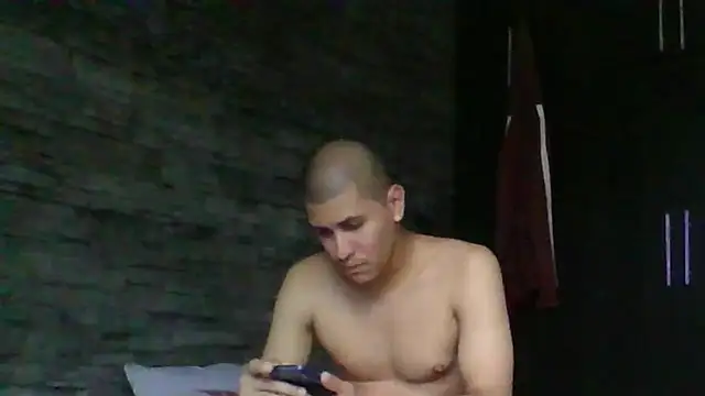 Sexylatin64 online show from November 27, 2025, 9:15 pm