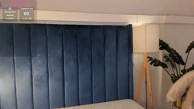  malih  online show from May 15, 2026, 12:58 pm