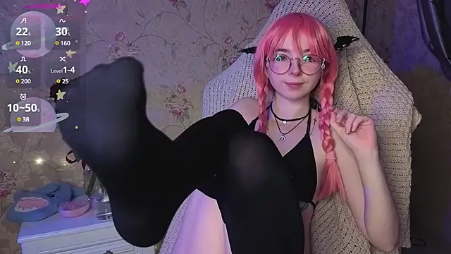 Snapshot of Nora_Failure chatting on February 18, 2025, 11:44 am Nora Failure online show from February 18, 2025, 11:44 am