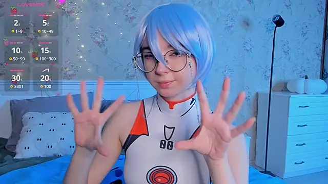 Snapshot of Nora_Failure chatting on January 19, 2025, 9:22 am Nora Failure online show from January 19, 2025, 9:22 am