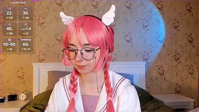 Snapshot of Nora_Failure chatting on December 9, 2024, 11:04 am Nora Failure online show from December 9, 2024, 11:04 am