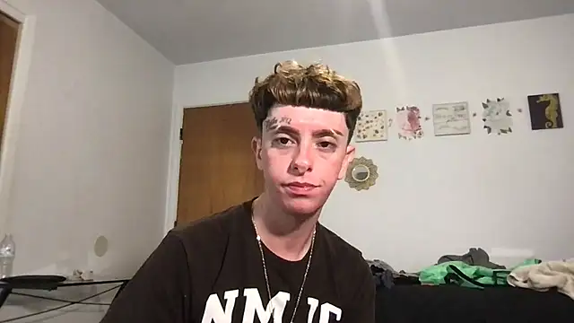 Snapshot of twentywithafelonyy chatting on September 11, 2025, 10:26 am twentywithafelonyy online show from September 11, 2025, 10:26 am