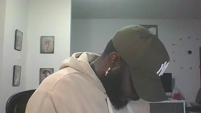 Stayinalive1992 online show from November 7, 2025, 2:38 am