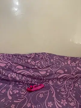 Layla-daloua online show from March 25, 2026, 4:50 pm