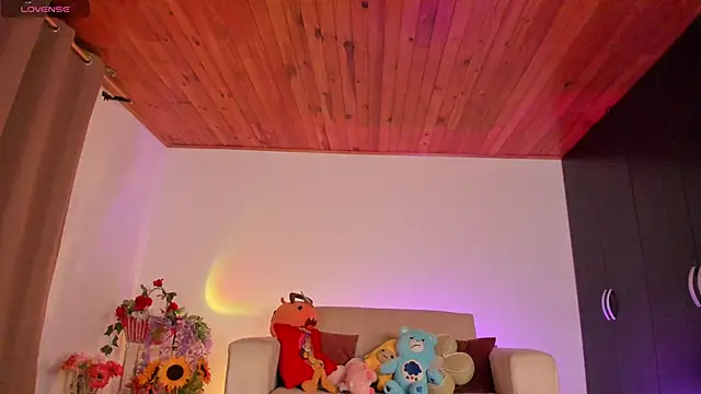 Snapshot of DAKOTA_LOVEE chatting on October 4, 2025, 6:37 am DAKOTA LOVEE online show from October 4, 2025, 6:37 am