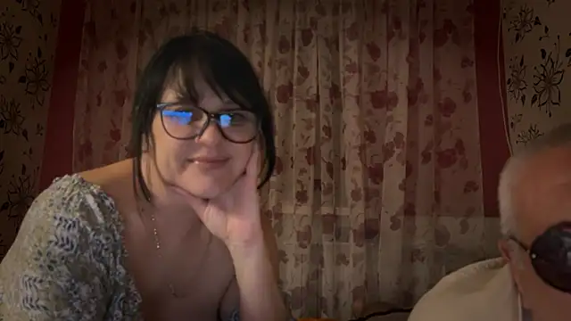 StellarTeam online show from November 13, 2025, 6:56 pm