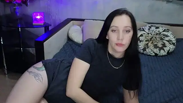 Snapshot of MonikaSweetXXX chatting on February 4, 2025, 2:39 am MonikaSweetXXX online show from February 4, 2025, 2:39 am