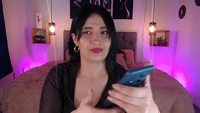 emily leinner online show from November 15, 2025, 3:27 pm