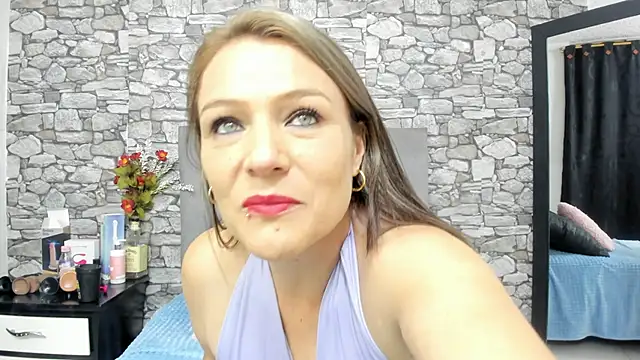 Snapshot of your_angel7 chatting on September 9, 2025, 2:10 am your angel7 online show from September 9, 2025, 2:10 am