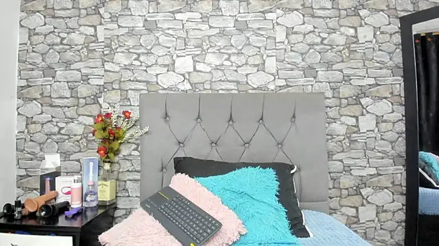 Snapshot of your_angel7 chatting on September 11, 2025, 2:11 am your angel7 online show from September 11, 2025, 2:11 am