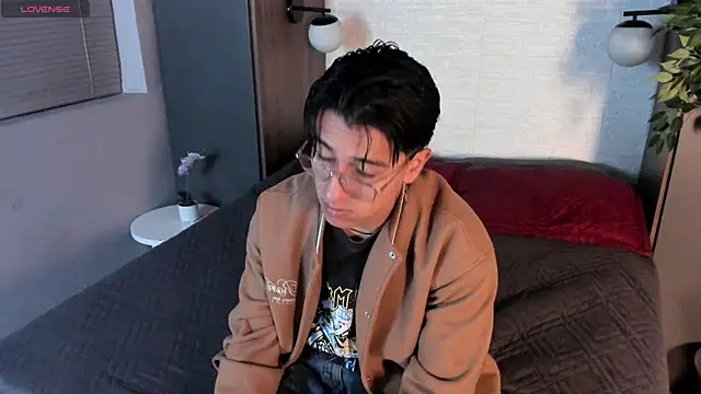 Andy Joy  online show from December 2, 2025, 11:23 am