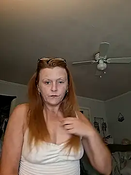 Snapshot of skyeb0787 chatting on September 9, 2025, 3:10 pm skyeb0787 online show from September 9, 2025, 3:10 pm