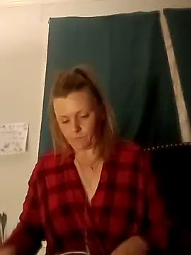 Snapshot of skyeb0787 chatting on January 15, 2025, 11:43 am skyeb0787 online show from January 15, 2025, 11:43 am