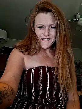 Snapshot of skyeb0787 chatting on September 10, 2025, 5:23 pm skyeb0787 online show from September 10, 2025, 5:23 pm