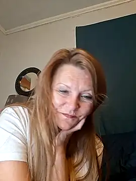 Snapshot of skyeb0787 chatting on September 29, 2025, 6:57 pm skyeb0787 online show from September 29, 2025, 6:57 pm