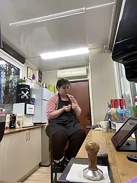 Snapshot of cinnabon_ chatting on February 1, 2025, 2:24 pm cinnabon online show from February 1, 2025, 2:24 pm