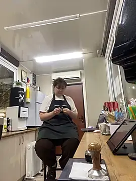 Snapshot of cinnabon_ chatting on February 23, 2025, 4:24 pm cinnabon online show from February 23, 2025, 4:24 pm