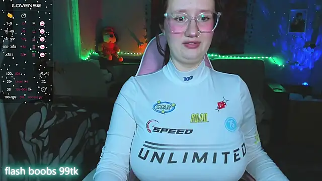 Snapshot of KrisTyBooBsin chatting on January 7, 2025, 12:20 pm KrisTyBooBsin online show from January 7, 2025, 12:20 pm