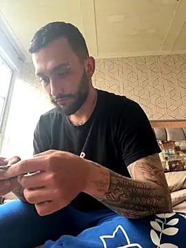 openmind boy online show from December 6, 2024, 10:02 pm