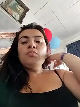 naughty-sharlot online show from December 6, 2024, 6:00 pm