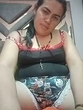 naughty-sharlot online show from May 23, 2026, 1:37 am