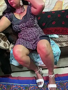 Tameesh sexy mistress online show from January 5, 2026, 5:27 pm