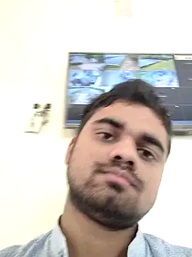 Snapshot of Ishan003 chatting on May 5, 2026, 5:43 am Ishan003 online show from May 5, 2026, 5:43 am