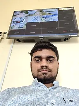 Snapshot of Ishan003 chatting on April 23, 2026, 5:36 am Ishan003 online show from April 23, 2026, 5:36 am