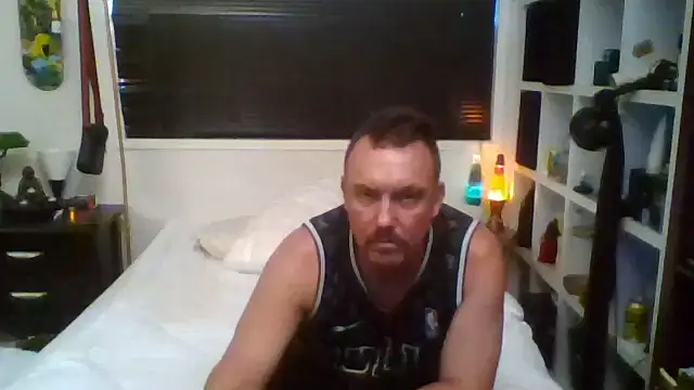 LukedavidDestroys online show from December 22, 2025, 7:47 pm