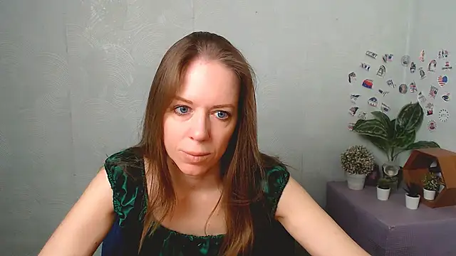 GloriaSi  online show from March 21, 2026, 5:52 am