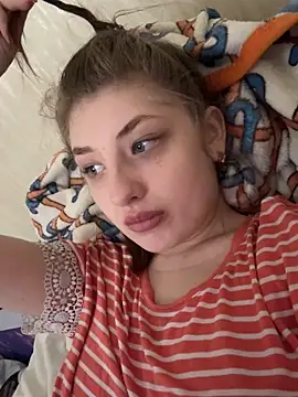 Snapshot of sexyy_girl_ chatting on March 6, 2025, 1:14 pm sexyy girl  online show from March 6, 2025, 1:14 pm