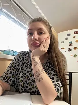 Snapshot of sexyy_girl_ chatting on March 15, 2025, 11:40 am sexyy girl  online show from March 15, 2025, 11:40 am