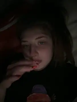 Snapshot of sexyy_girl_ chatting on February 19, 2025, 4:33 pm sexyy girl  online show from February 19, 2025, 4:33 pm