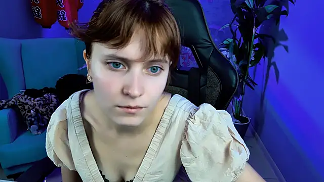 LolaAsmus online show from October 17, 2025, 5:44 am